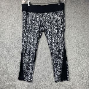 Nike Dri-FIT Pants Womens XL Black White Running Capri Pocket Athleisure